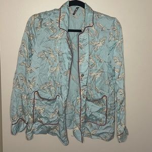 Zara swan pattern baby blue light weight blouse